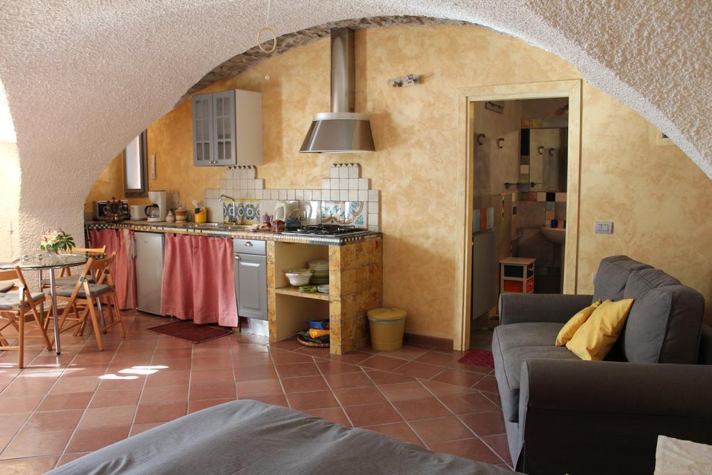 Casa Vacanze Regina Del Lago Tremosine Exteriör bild